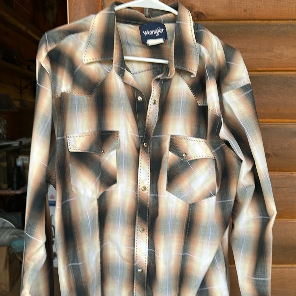 Wrangler shirt